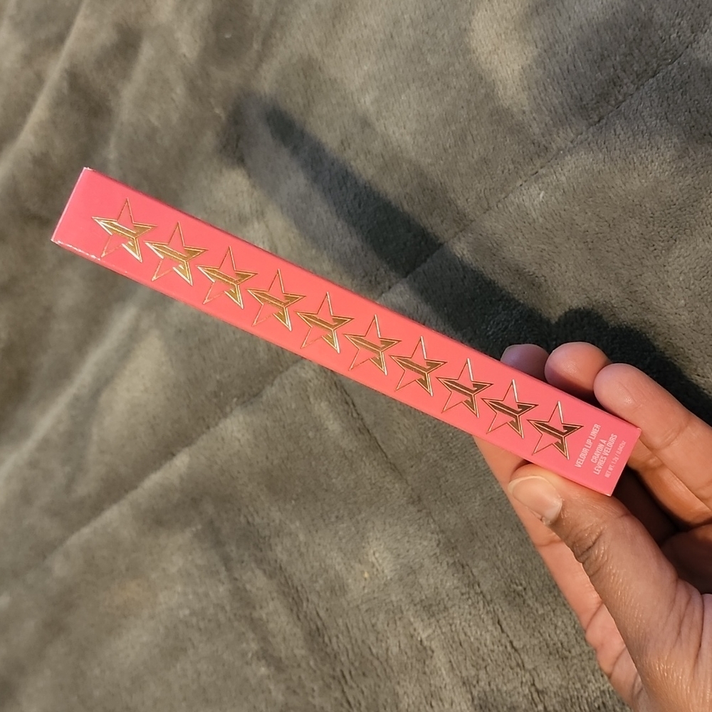 💫Jeffree Star Velour Lip Liner